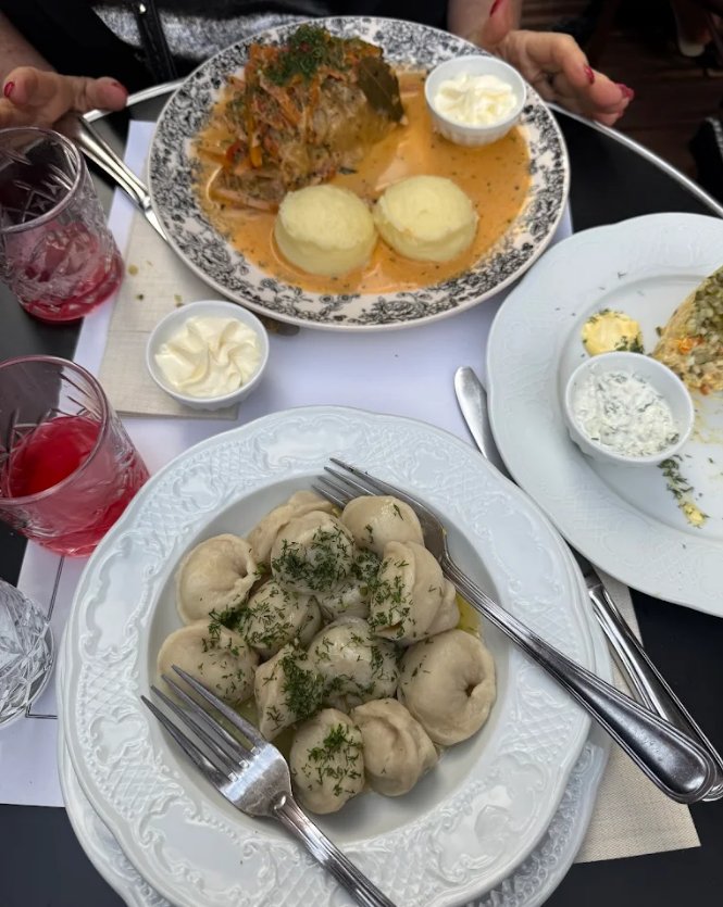 A la Ville de Petrograd - Петроград